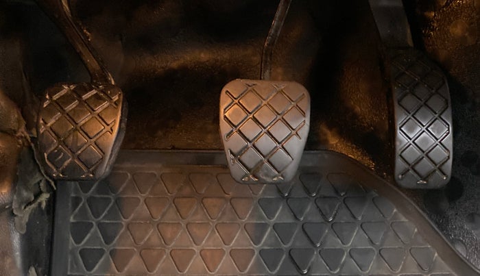 2015 Volkswagen Polo HIGHLINE1.5L DIESEL, Diesel, Manual, 68,124 km, Pedals