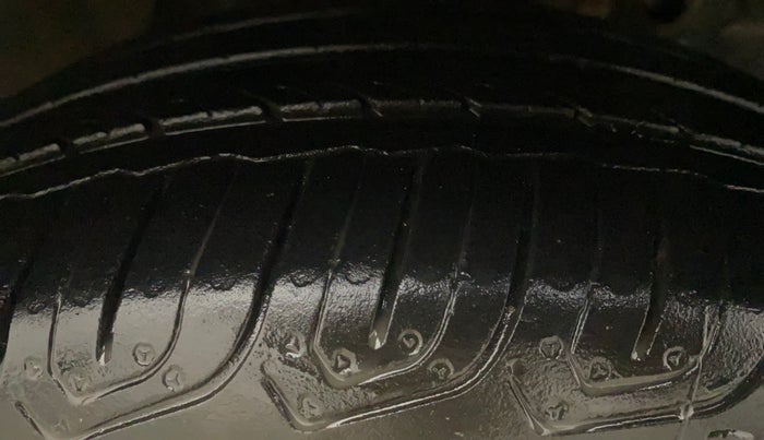 2016 Honda Jazz 1.2L I-VTEC V AT, Petrol, Automatic, 81,863 km, Right Front Tyre Tread