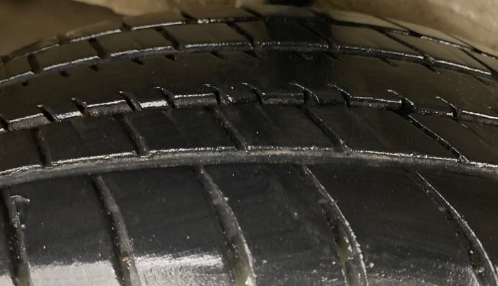 2017 Maruti Celerio ZXI AMT, Petrol, Automatic, 51,114 km, Right Rear Tyre Tread