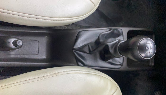 2014 Hyundai Eon SPORTZ, Petrol, Manual, 31,917 km, Gear Lever