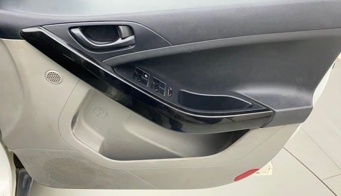 2019 Tata NEXON XM PETROL, Petrol, Manual, 95,024 km, Driver Side Door Panels Control