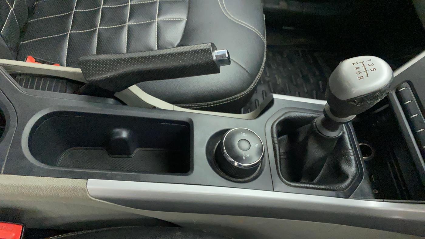 2019 Tata NEXON XM PETROL, Petrol, Manual, 95,024 km, Gear Lever
