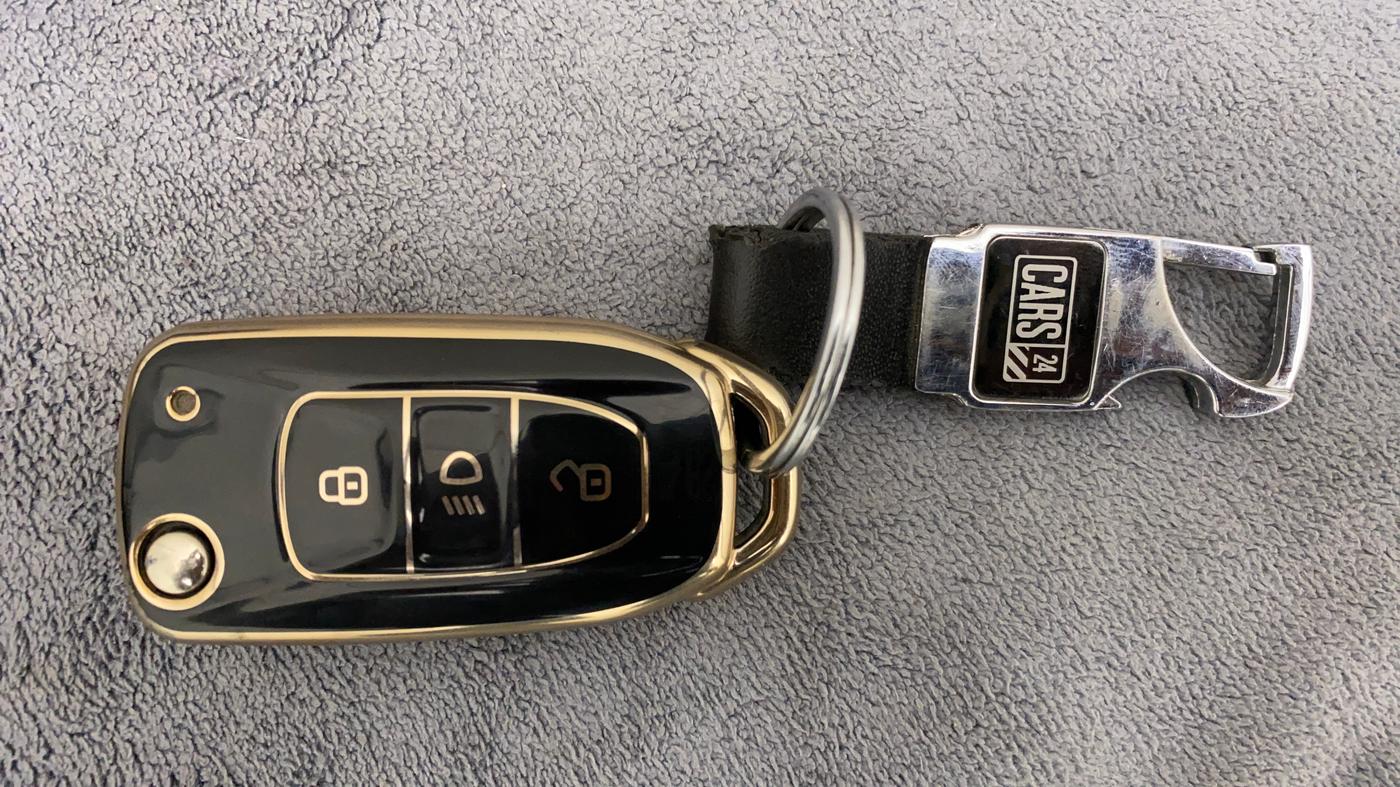 2019 Tata NEXON XM PETROL, Petrol, Manual, 95,024 km, Key Close Up