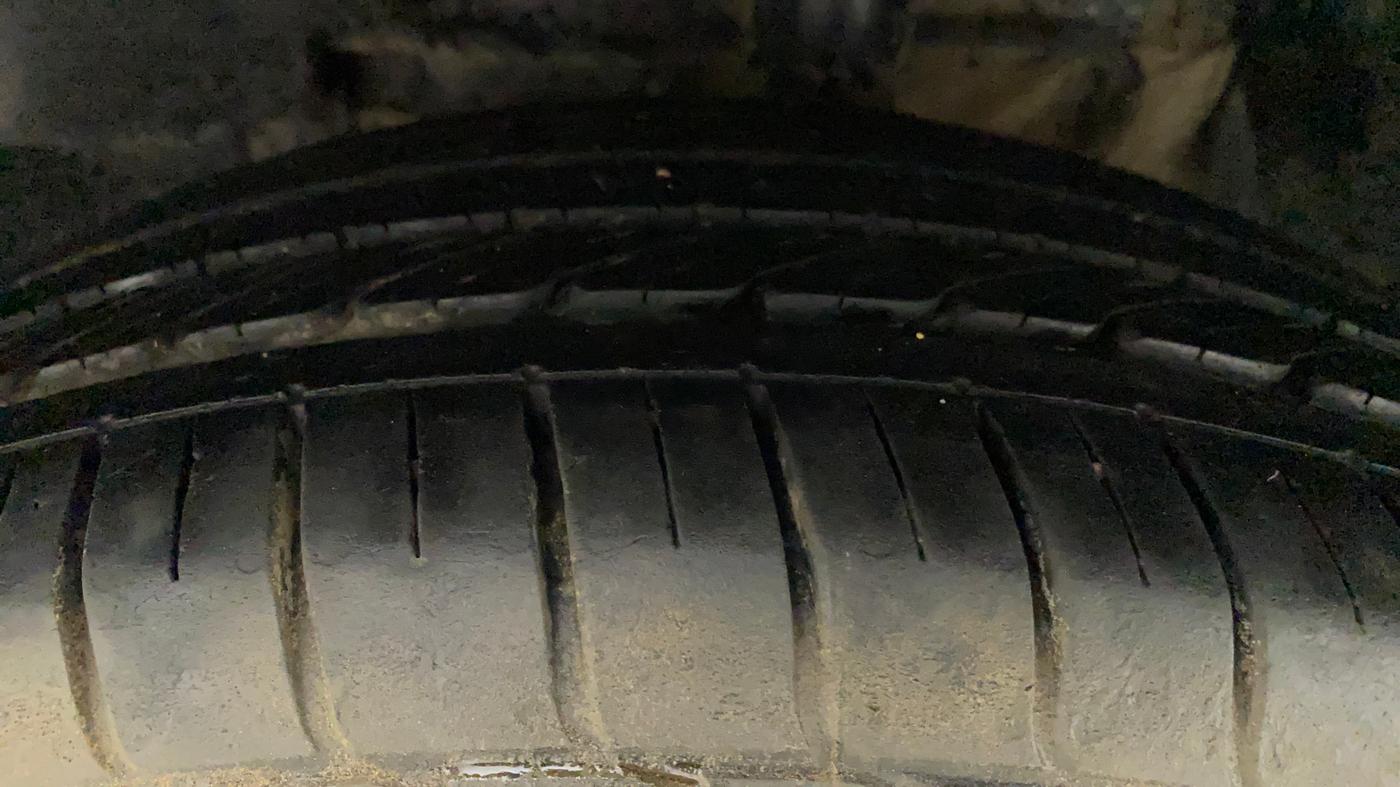 2019 Tata NEXON XM PETROL, Petrol, Manual, 95,024 km, Left Front Tyre Tread