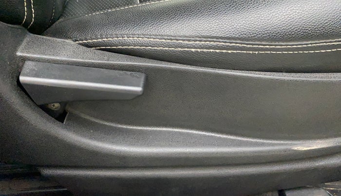 2019 Tata NEXON XM PETROL, Petrol, Manual, 95,024 km, Driver Side Adjustment Panel