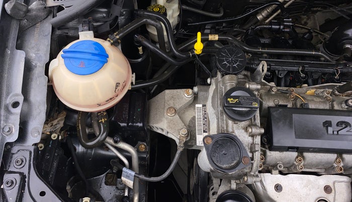 2017 Volkswagen Ameo HIGHLINE PLUS 1.0L 16 ALLOY, Petrol, Manual, 69,025 km, Engine View - Right