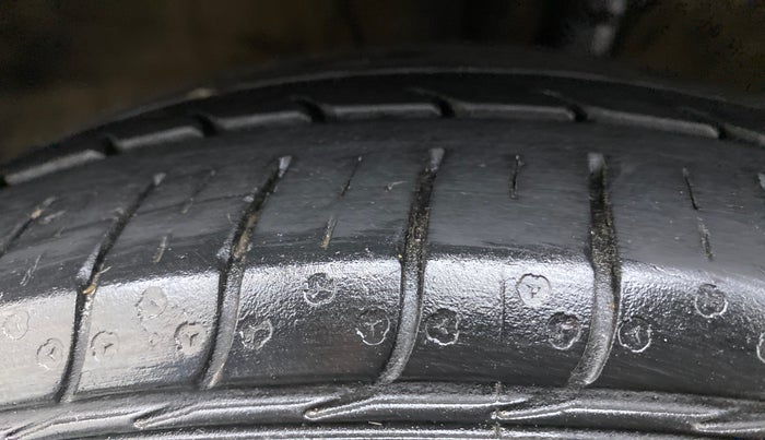 2019 Hyundai NEW SANTRO 1.1 SPORTZ MT CNG, CNG, Manual, 41,799 km, Right Front Tyre Tread