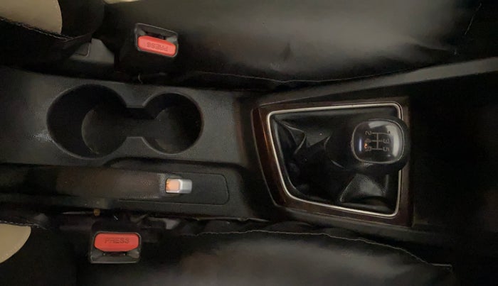 2014 Hyundai Elite i20 MAGNA 1.2, Petrol, Manual, 28,532 km, Gear Lever