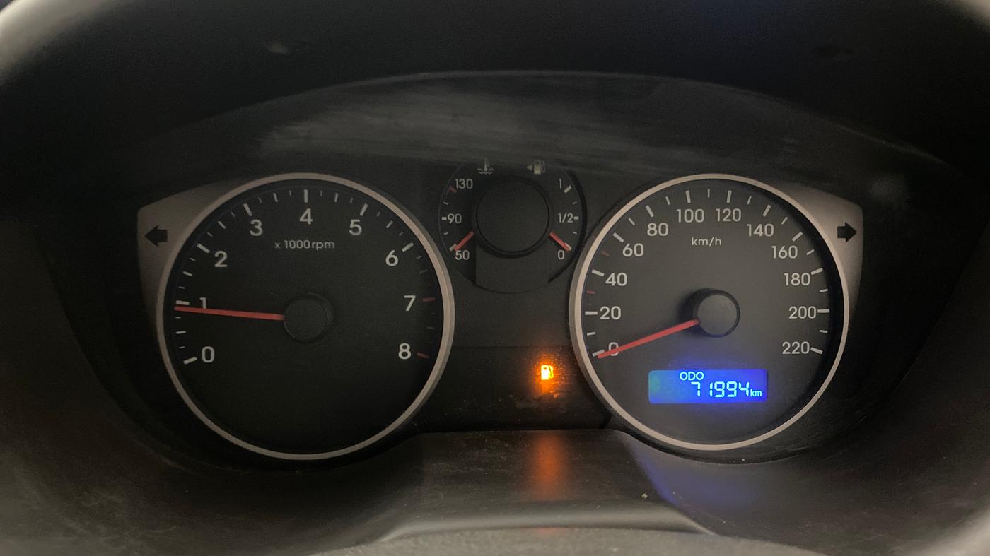 2013 Hyundai i20 MAGNA 1.2, Petrol, Manual, 71,943 km, Odometer Image