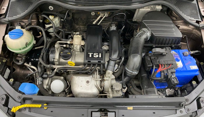 2014 Volkswagen Vento HIGHLINE PETROL AT, Petrol, Automatic, 38,782 km, Open Bonet