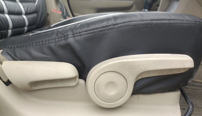 2018 Maruti Ciaz ALPHA  AT 1.4  PETROL, Petrol, Automatic, 1,15,682 km, Driver Side Adjustment Panel