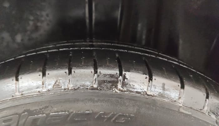 2016 Maruti Ciaz ZXI+ AT, Petrol, Automatic, 73,321 km, Left Rear Tyre Tread