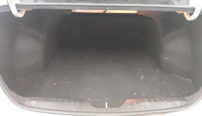 2016 Maruti Ciaz ZXI+ AT, Petrol, Automatic, 73,321 km, Boot Inside