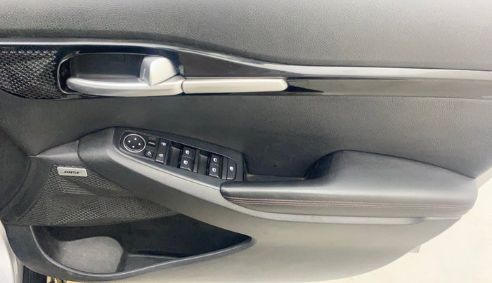 2020 KIA SELTOS GTX PLUS DCT 1.4 PETROL, Petrol, Automatic, 67,316 km, Driver Side Door Panels Control