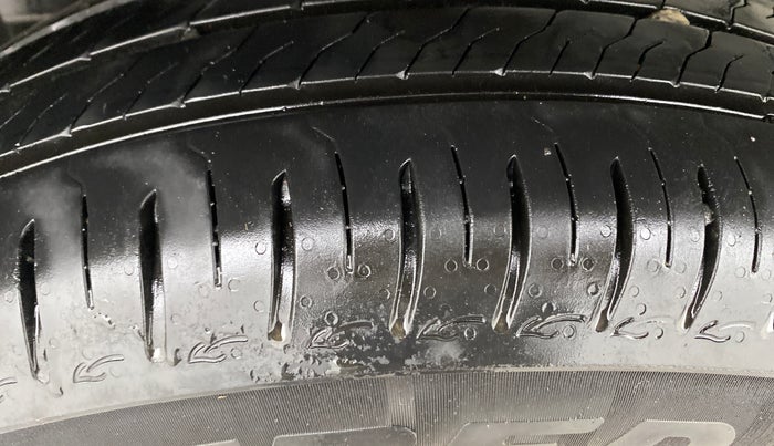 2025 Tata PUNCH Accomplished Plus (S) AMT, Petrol, Automatic, 9,348 km, Right Rear Tyre Tread