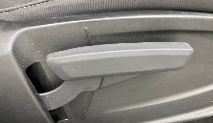 2025 Tata PUNCH Accomplished Plus (S) AMT, Petrol, Automatic, 9,348 km, Driver Side Adjustment Panel