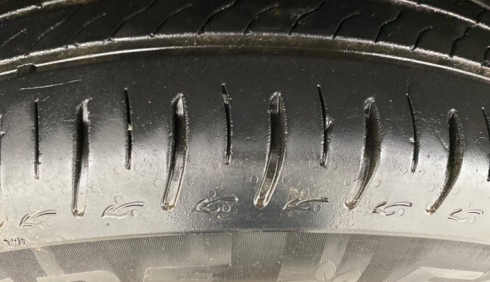 2025 Tata PUNCH Accomplished Plus (S) AMT, Petrol, Automatic, 9,348 km, Left Front Tyre Tread