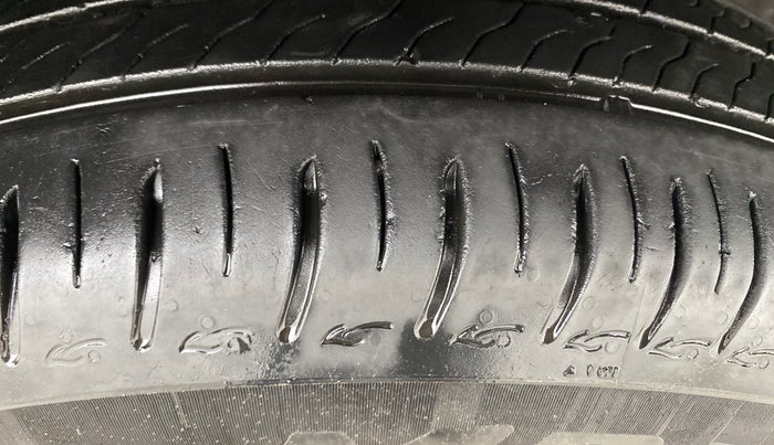 2025 Tata PUNCH Accomplished Plus (S) AMT, Petrol, Automatic, 9,348 km, Right Front Tyre Tread