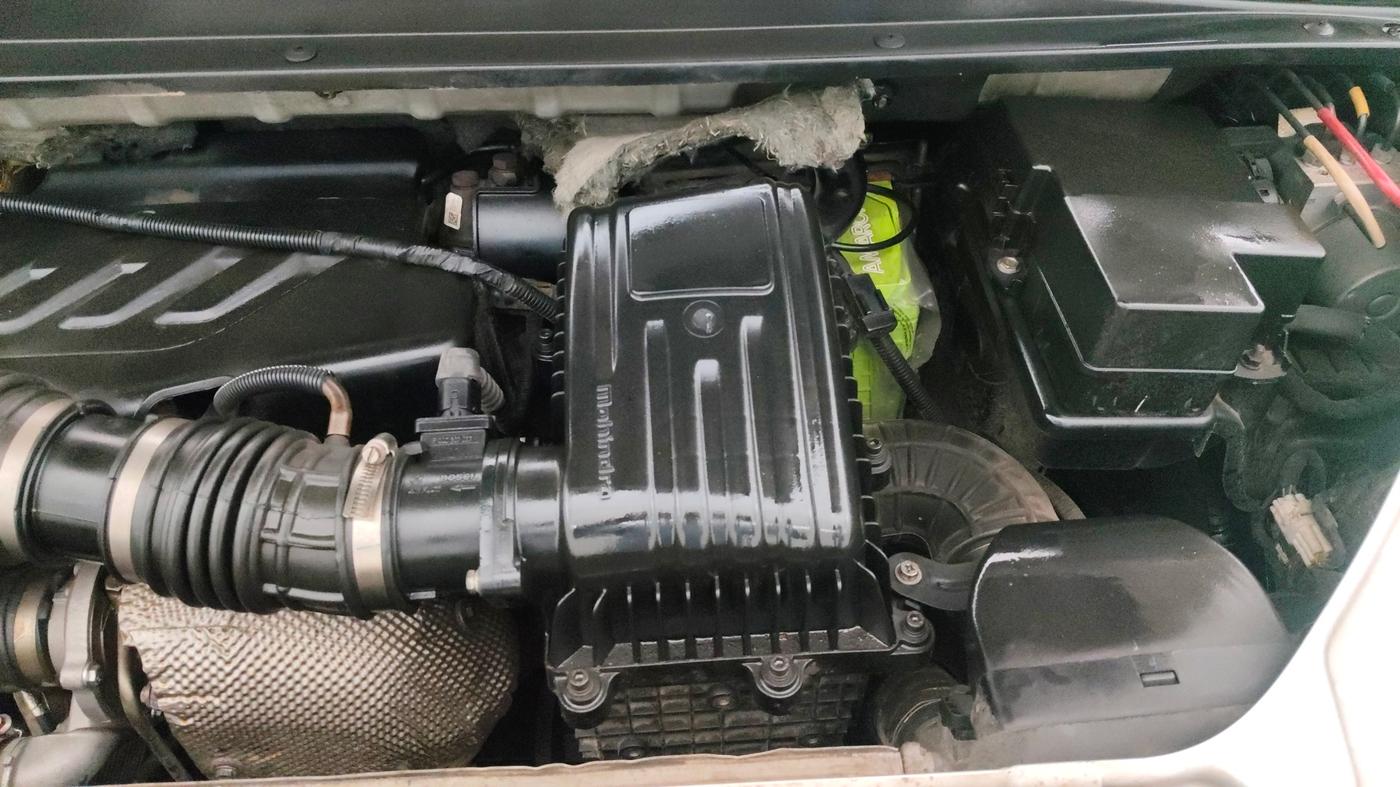 2018 Mahindra MARAZZO M2 7STR, Diesel, Manual, 85,222 km, Engine View - Left