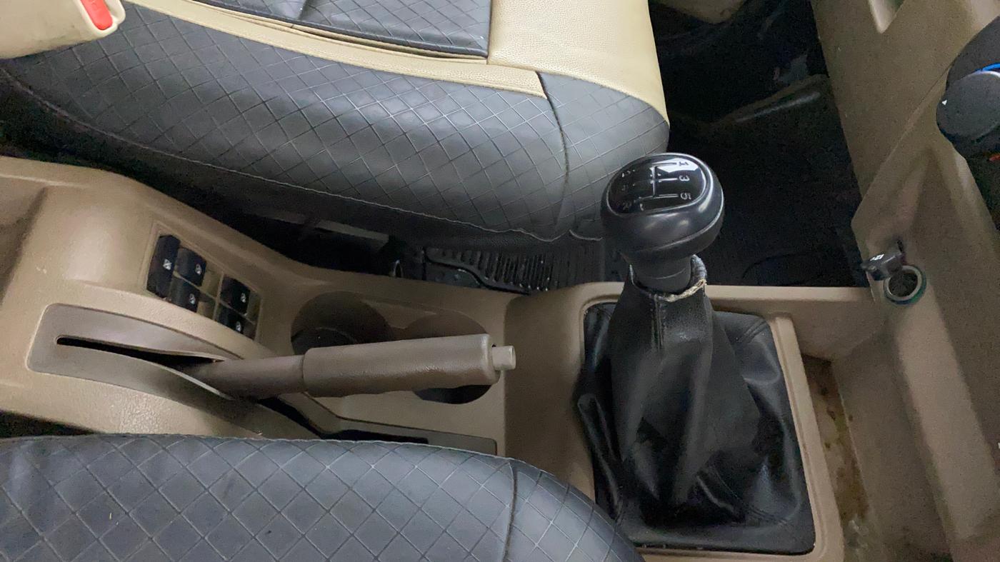 2022 Mahindra Bolero B6 (O), Diesel, Manual, 53,843 km, Gear Lever
