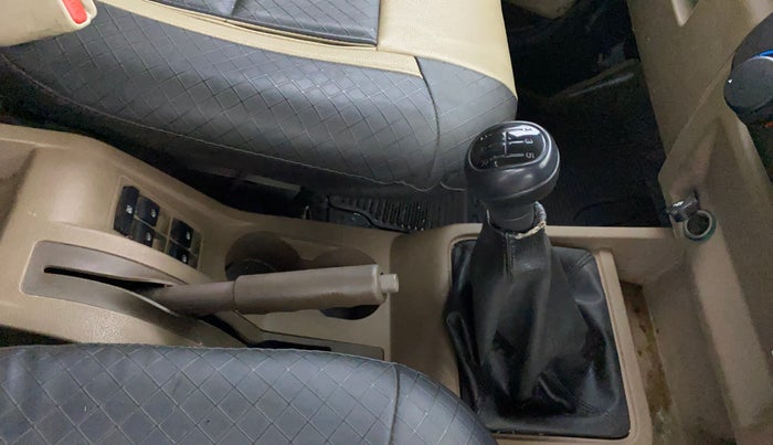 2022 Mahindra Bolero B6 (O), Diesel, Manual, 53,843 km, Gear Lever