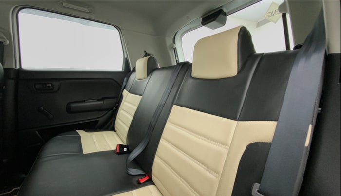 2021 Maruti New Wagon-R 1.0 Lxi (o) cng, CNG, Manual, 11,091 km, Right Side Rear Door Cabin