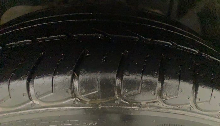 2016 Ford Ecosport TITANIUM 1.5L PETROL AT, Petrol, Automatic, 73,952 km, Right Front Tyre Tread