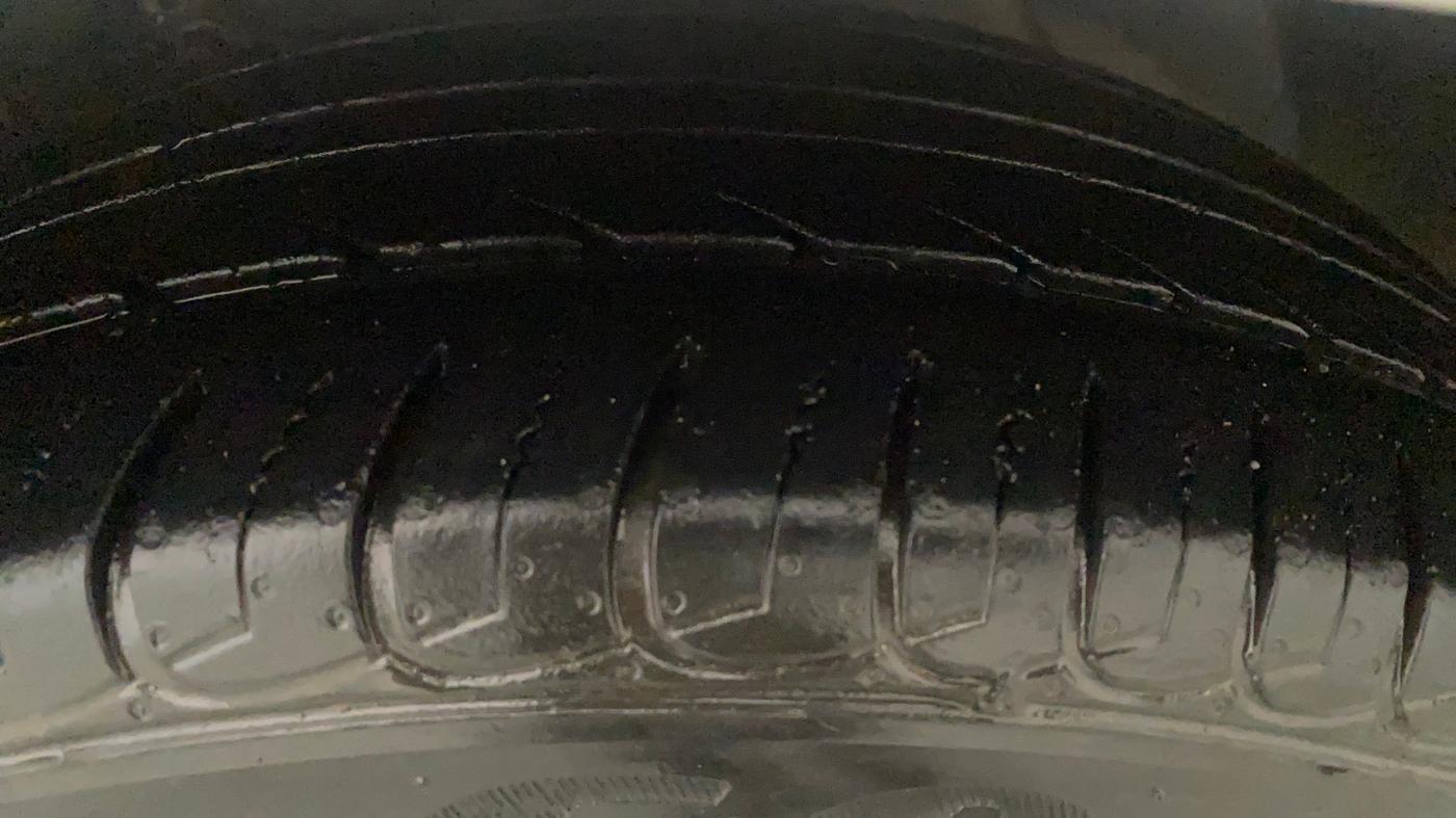 2016 Ford Ecosport TITANIUM 1.5L PETROL AT, Petrol, Automatic, 73,952 km, Left Front Tyre Tread