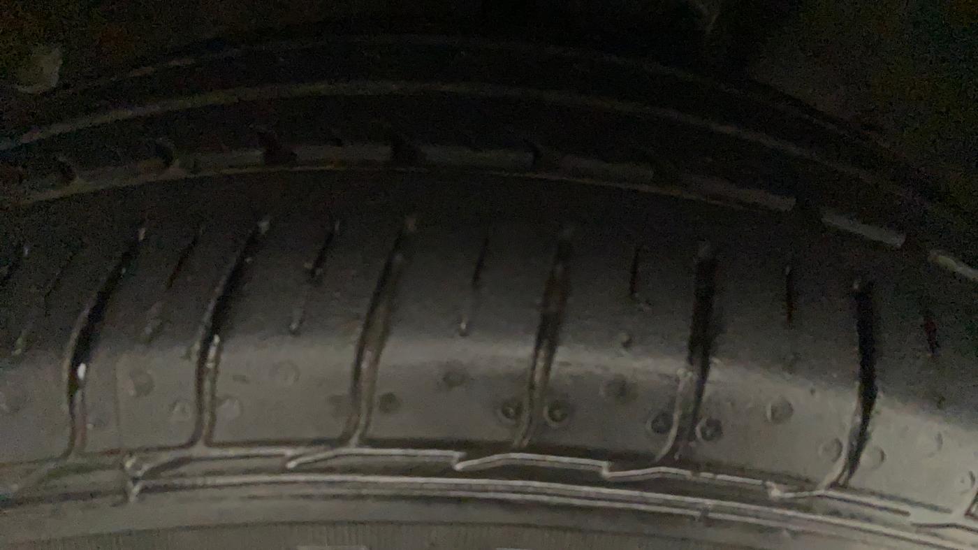 2017 Maruti Dzire ZXI AMT, Petrol, Automatic, 78,482 km, Left Front Tyre Tread
