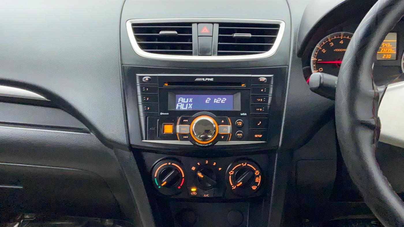 2014 Maruti Swift VXI D, Petrol, Manual, 23,258 km, Air Conditioner