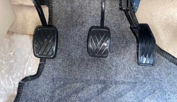 2018 Maruti Dzire ZXI, Petrol, Manual, 30,680 km, Pedals