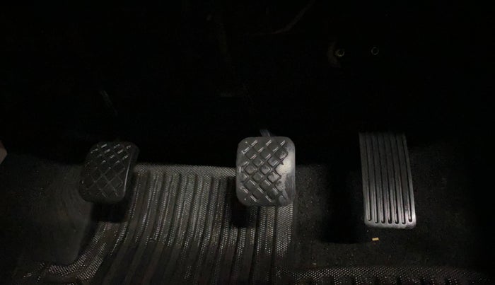 2022 MG HECTOR SHARP HYBRID 1.5 PETROL, Petrol, Manual, 81,106 km, Pedals