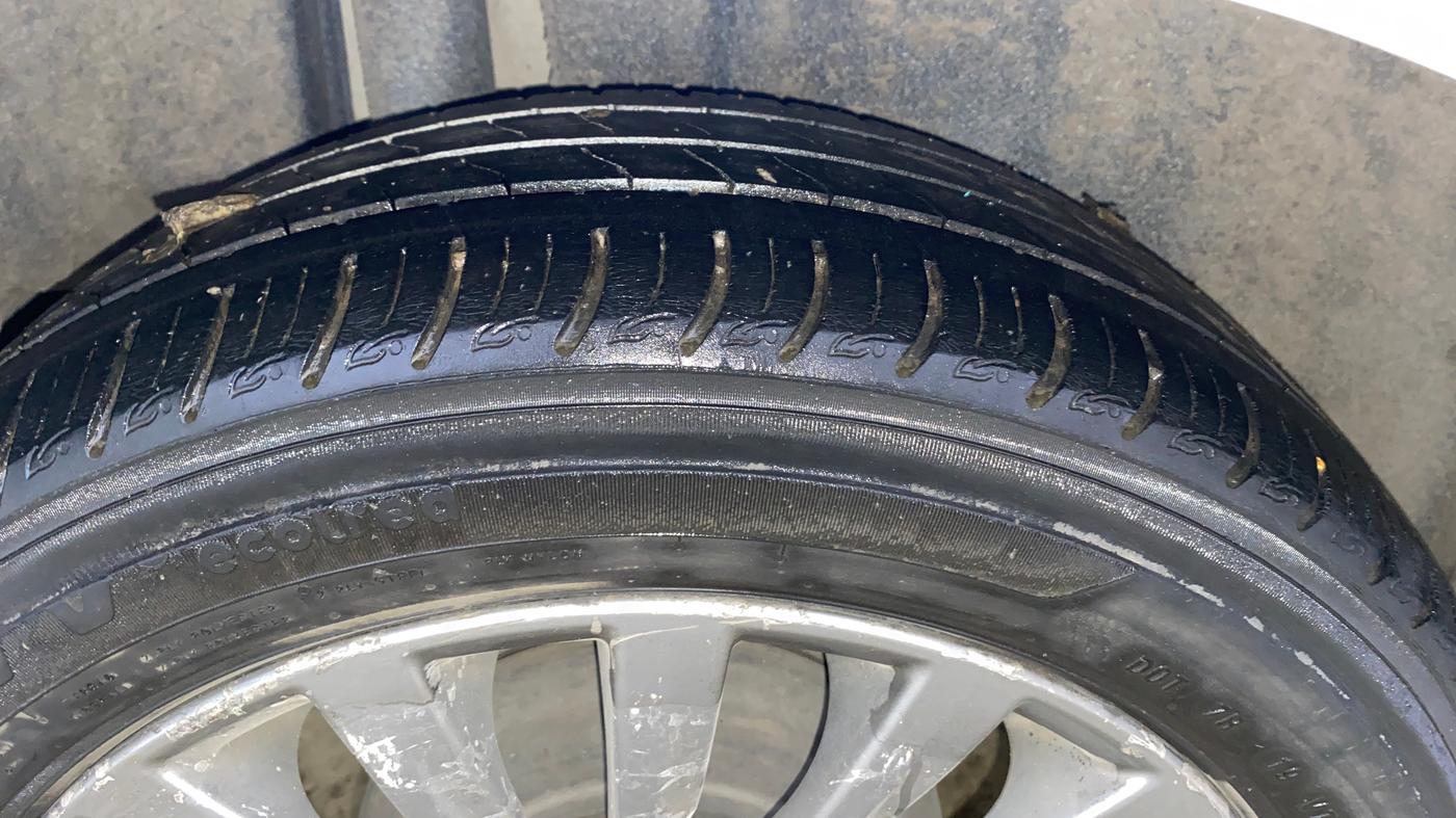 2016 Maruti Ciaz ZDI+ SHVS, Diesel, Manual, 67,453 km, Right Rear Tyre Tread