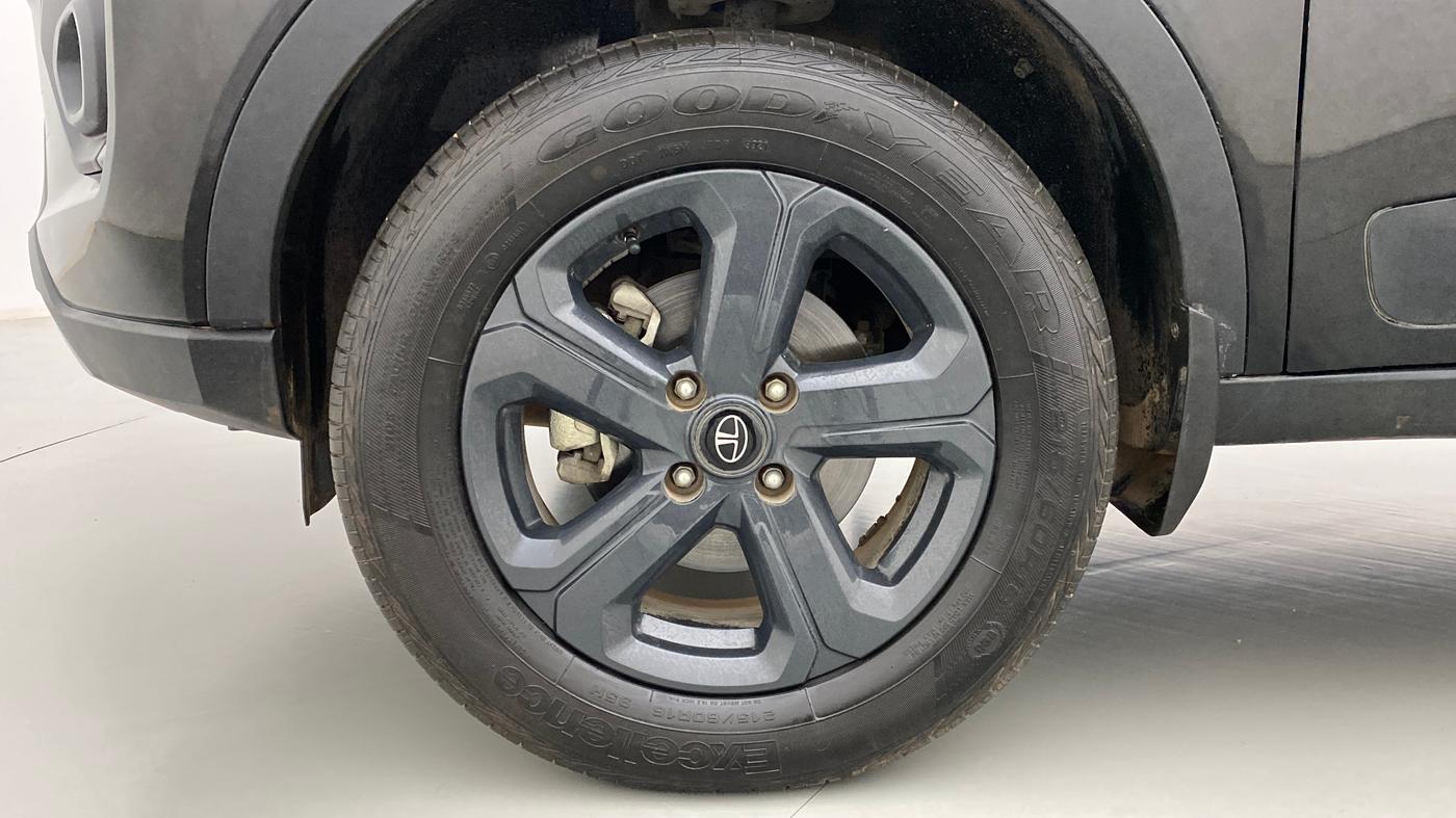 2021 Tata NEXON XZA+(O) DARK EDITION 1.2 RTN, Petrol, Automatic, 19,004 km, Left Front Wheel