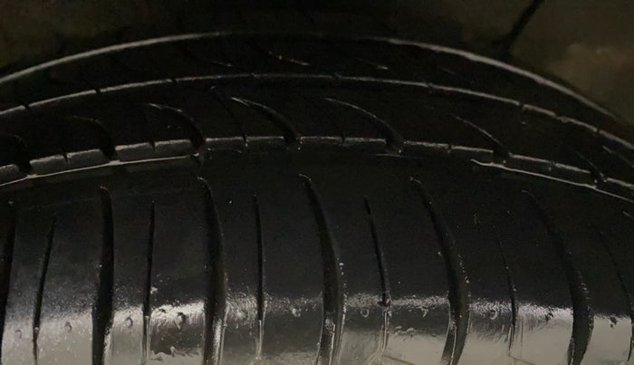 2012 Hyundai i20 SPORTZ 1.4 CRDI, Diesel, Manual, 88,320 km, Right Rear Tyre Tread