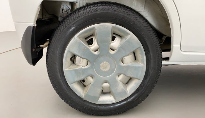 2013 Maruti Alto K10 LXI P, Petrol, Manual, 40,001 km, Right Rear Wheel