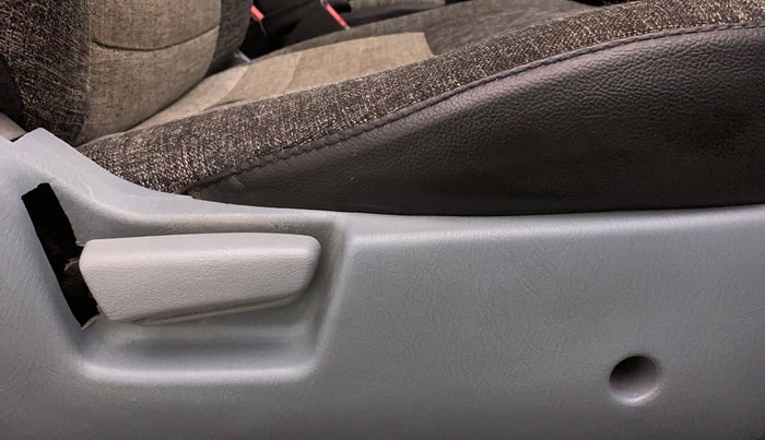 2013 Maruti Alto K10 LXI P, Petrol, Manual, 40,001 km, Driver Side Adjustment Panel