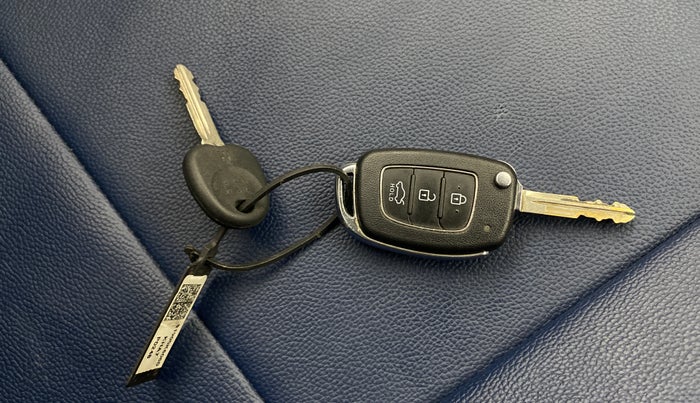 2021 Hyundai GRAND I10 NIOS SPORTZ AMT 1.2 KAPPA VTVT, Petrol, Automatic, 23,394 km, Key Close Up