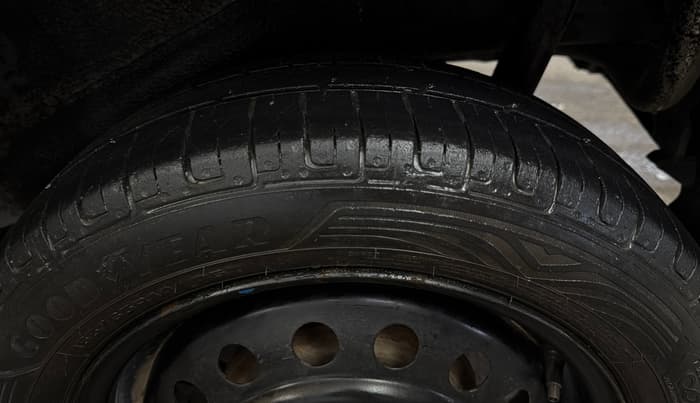 2016 Maruti Wagon R 1.0 VXI, Petrol, Manual, 39,789 km, Left Rear Tyre Tread
