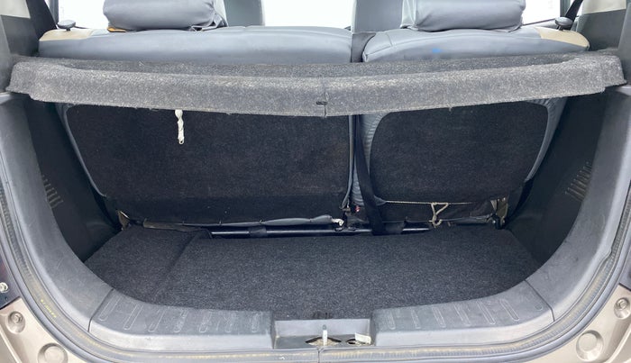 2014 Maruti Wagon R 1.0 VXI, Petrol, Manual, 52,782 km, Boot Inside