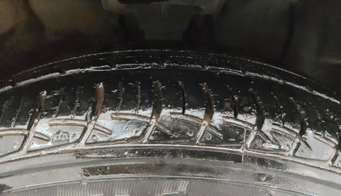 2018 Hyundai Elite i20 ASTA 1.2, Petrol, Manual, 37,545 km, Right Front Tyre Tread