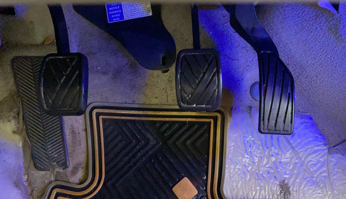 2018 Maruti Ciaz ALPHA 1.5 SHVS PETROL, Petrol, Manual, 44,901 km, Pedals