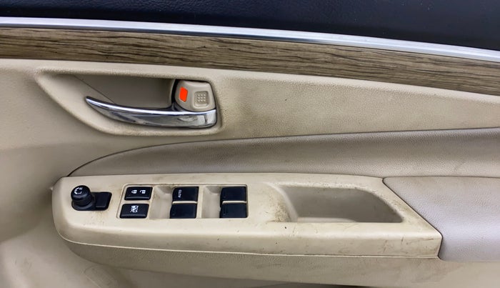 2018 Maruti Ciaz ALPHA 1.5 SHVS PETROL, Petrol, Manual, 44,901 km, Driver Side Door Panels Control