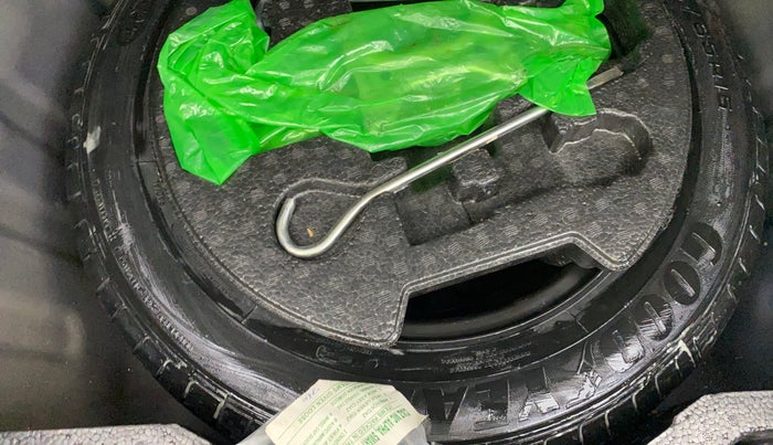 2018 Maruti Ciaz ALPHA 1.5 SHVS PETROL, Petrol, Manual, 44,901 km, Spare Tyre