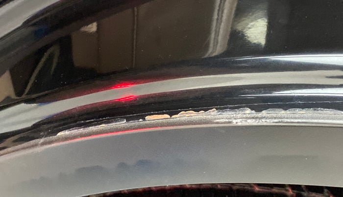 2013 Mahindra XUV500 W8, Diesel, Manual, 80,620 km, Left C pillar - Slight discoloration