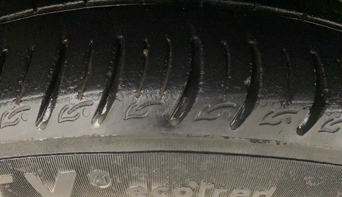 2022 Tata ALTROZ XZ PLUS PETROL, Petrol, Manual, 47,194 km, Right Front Tyre Tread