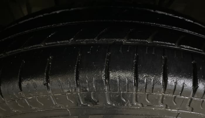 2022 Renault TRIBER RXT, Petrol, Manual, 96,018 km, Left Front Tyre Tread