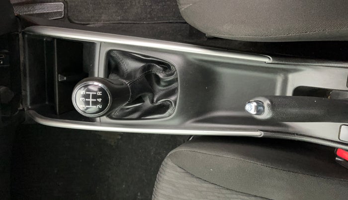 2016 Maruti Baleno ALPHA PETROL 1.2, Petrol, Manual, 90,757 km, Gear Lever