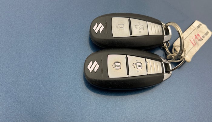 2016 Maruti Baleno ALPHA PETROL 1.2, Petrol, Manual, 90,757 km, Key Close Up