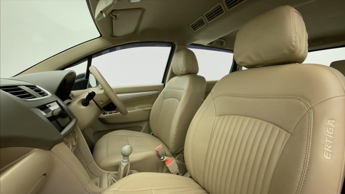 2018 Maruti Ertiga ZDI+ 1.3, Diesel, Manual, 53,179 km, Right Side Front Door Cabin